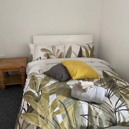 Lovely 2 Bedroom Flat In Greater London Londres Exterior foto