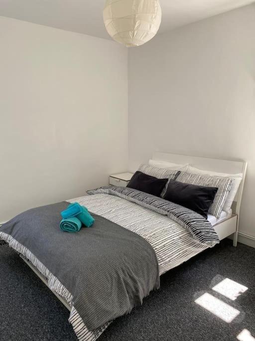 Lovely 2 Bedroom Flat In Greater London Londres Exterior foto